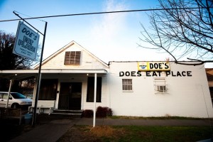 Does Eat Place Greenville