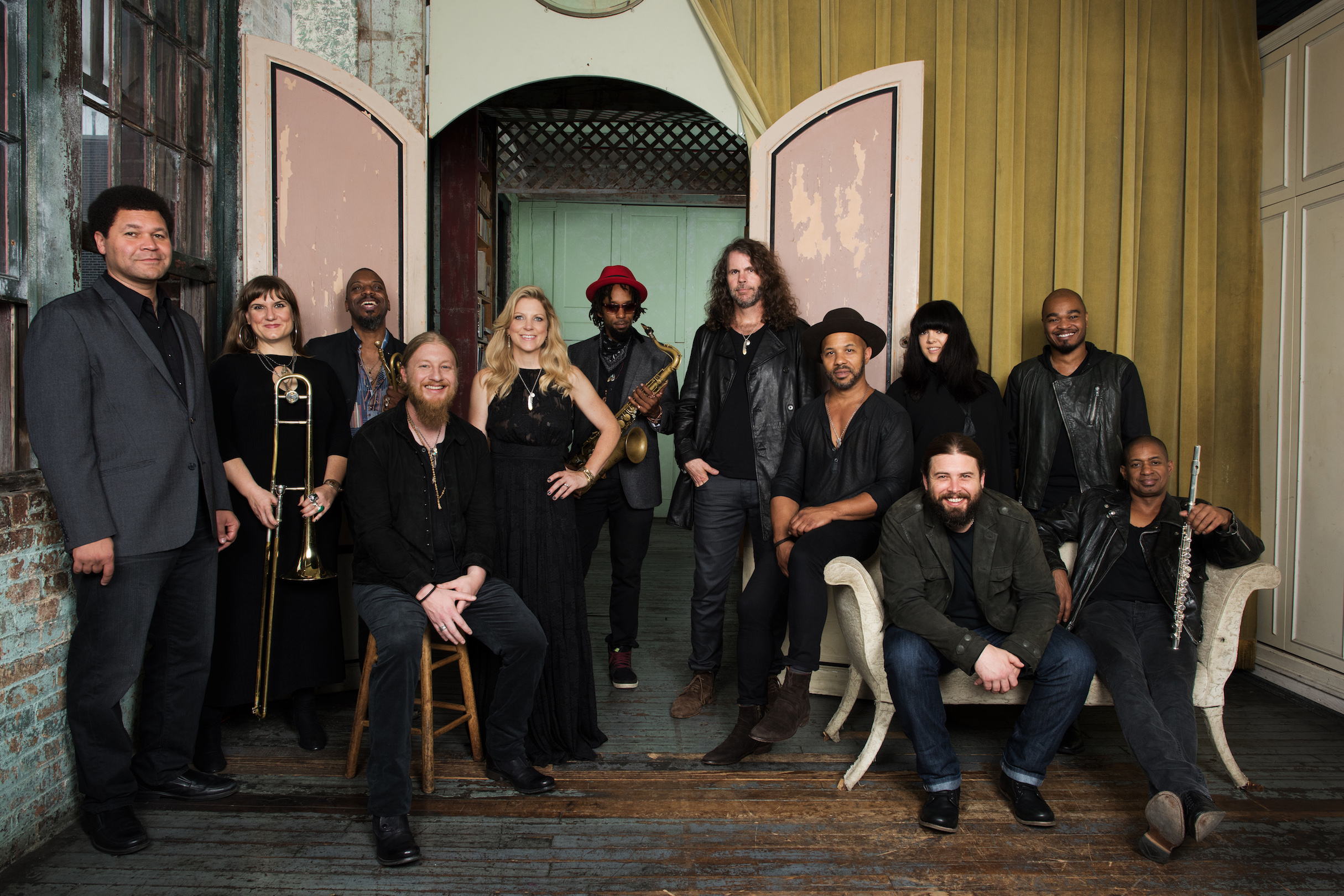 Tedeschi Trucks Band Magnificent New Release Let Me Get By The Blues Blogger 